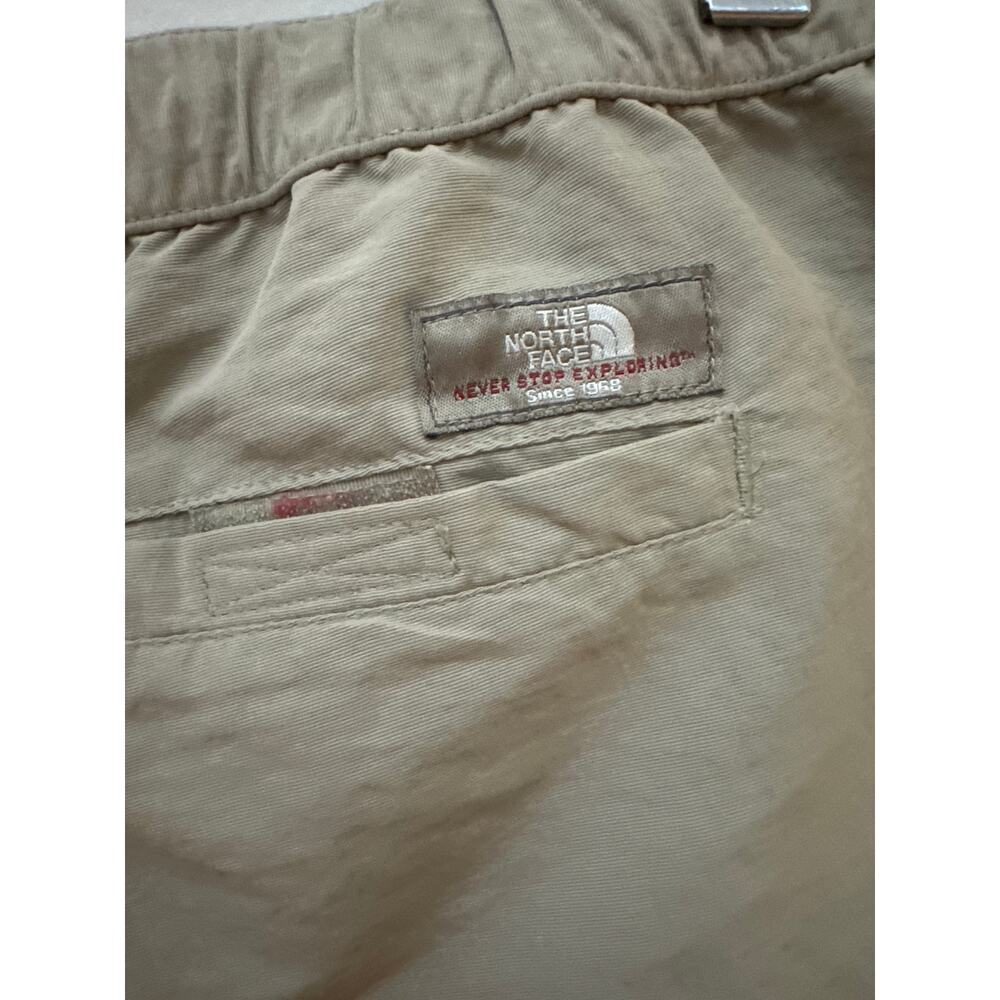 North Face Women’s XL Cargo Shorts Hiking Camping Fishing Outdoor Nylon Tan - Picture 5 of 6